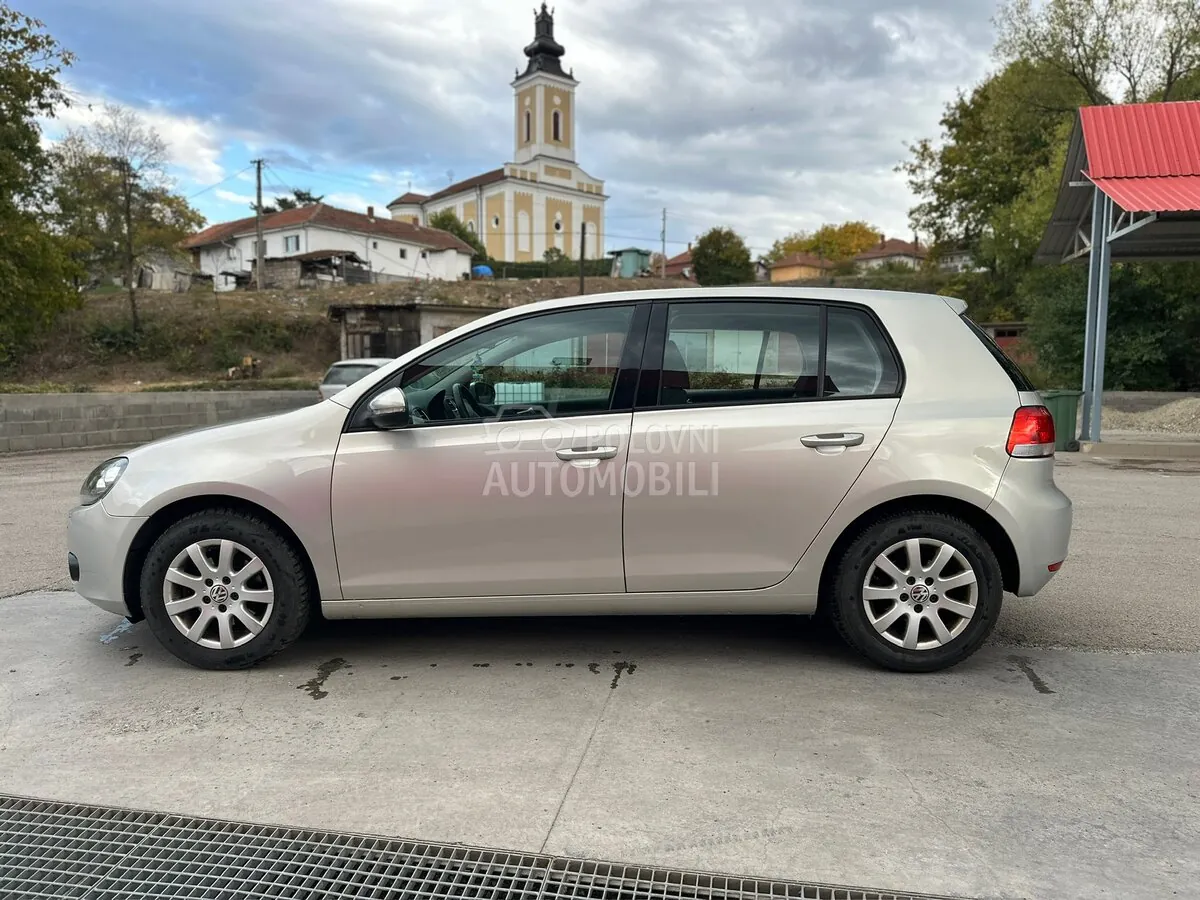 Volkswagen Golf 2011 photo 4
