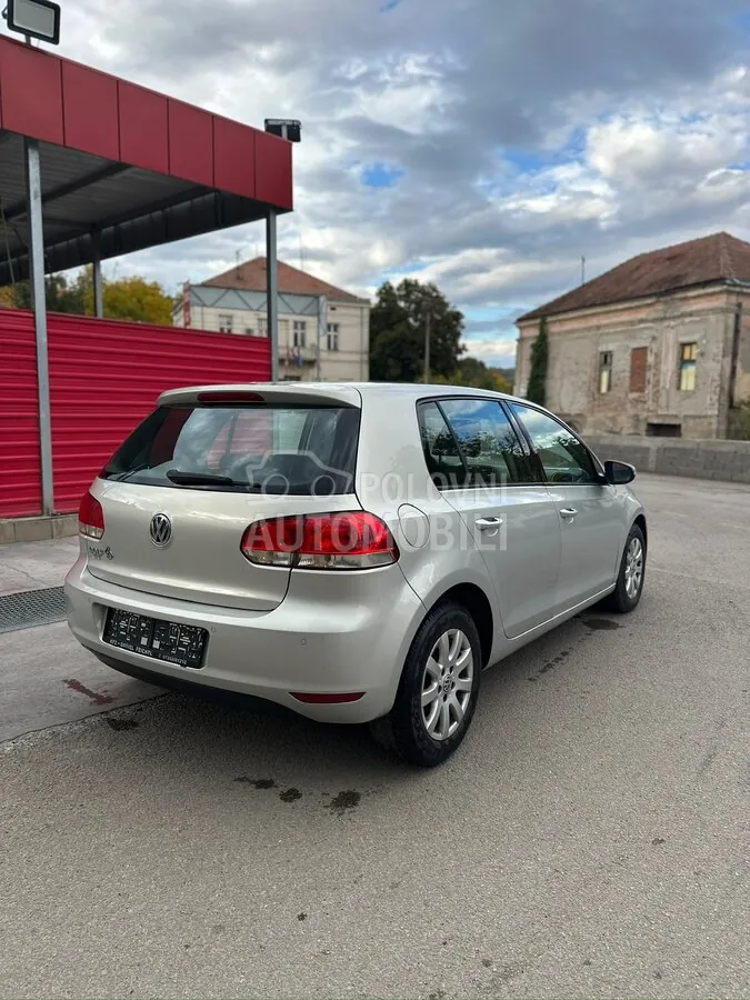 Volkswagen Golf 2011 photo 5