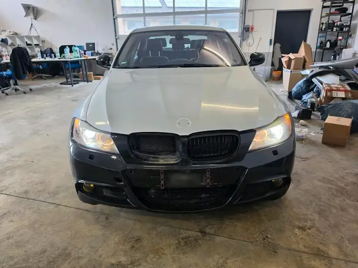 BMW E90