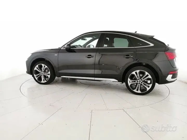 Audi Q5 2023 photo 2