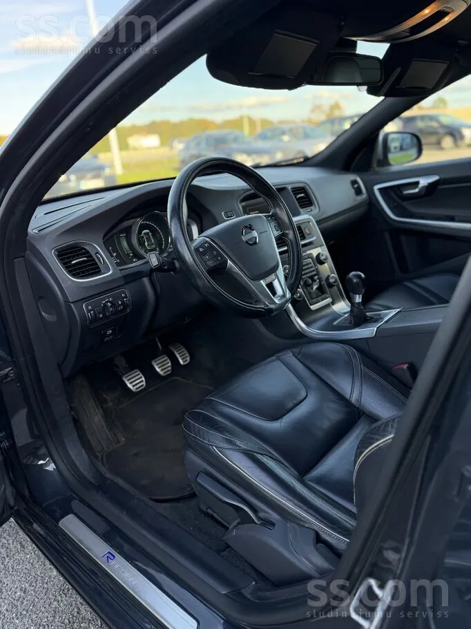 Volvo V60 2014 photo 5
