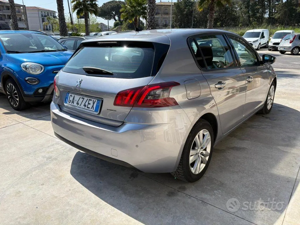 Peugeot 308 2019 photo 4