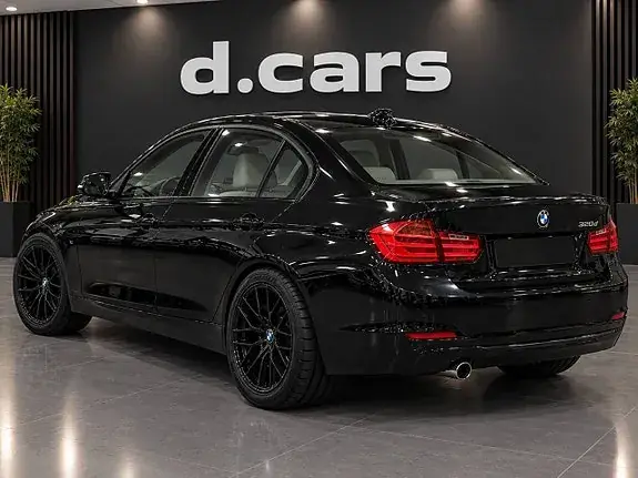BMW 320D 2012 photo 2