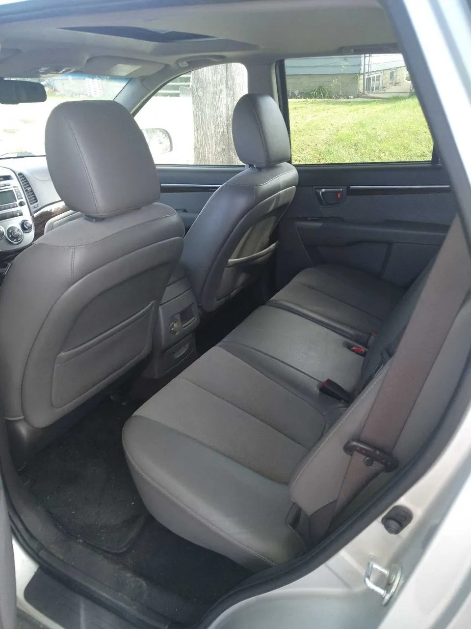 Hyundai Santa Fe 2012 photo 3