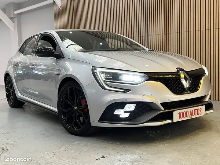 Renault Megane 2018 photo 2