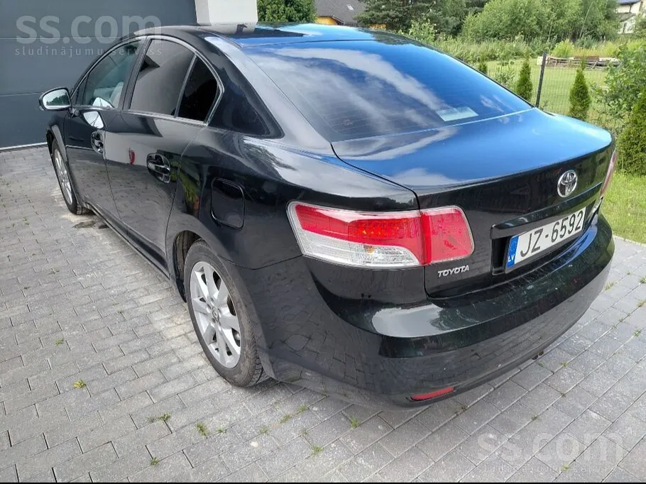 Toyota Avensis 2009 photo 2