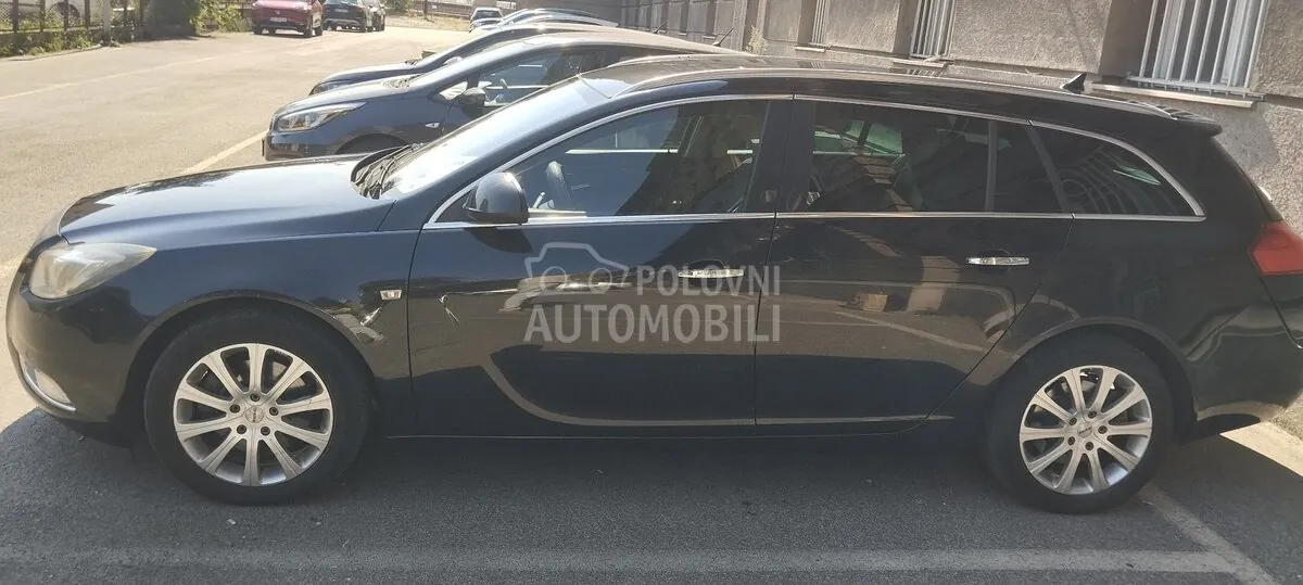 Opel Insignia 2011 photo 2