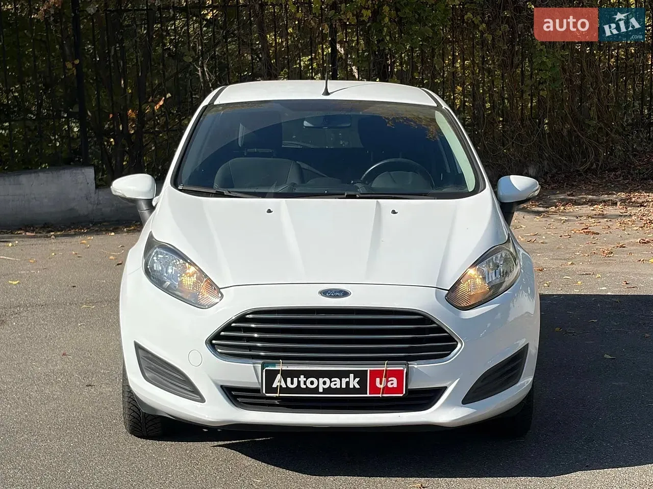 Ford Fiesta 2013 photo 2