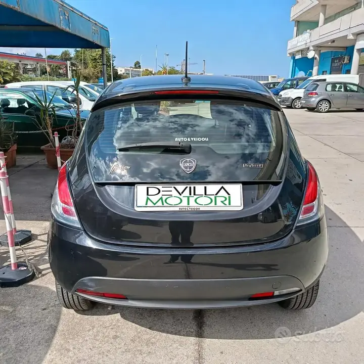 Lancia Ypsilon 2022 photo 3