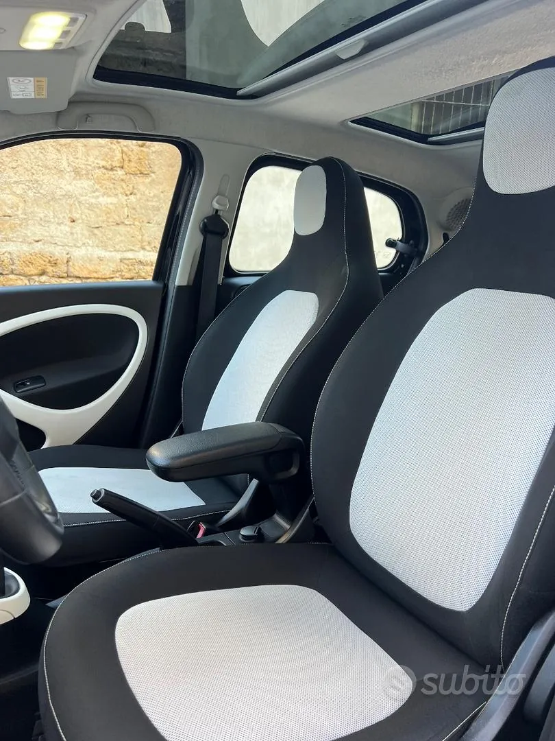 Smart Forfour 2016 photo 5