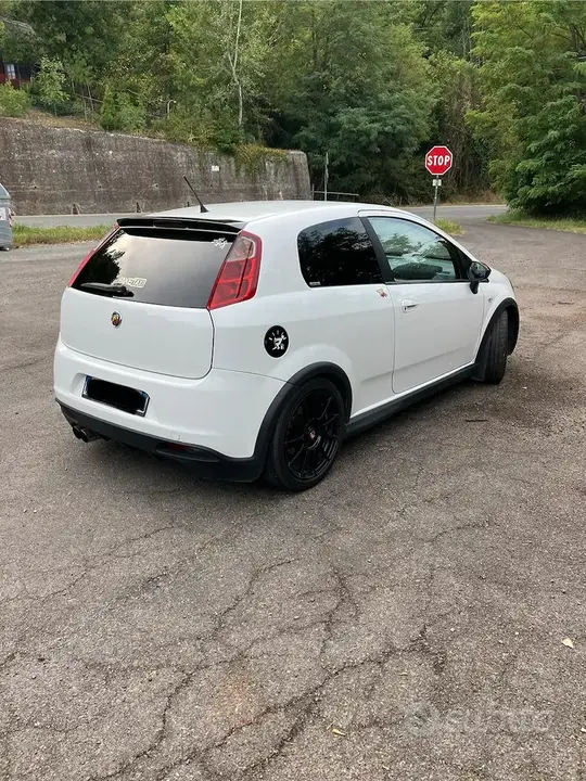 Abarth Grande Punto 2008 photo 3