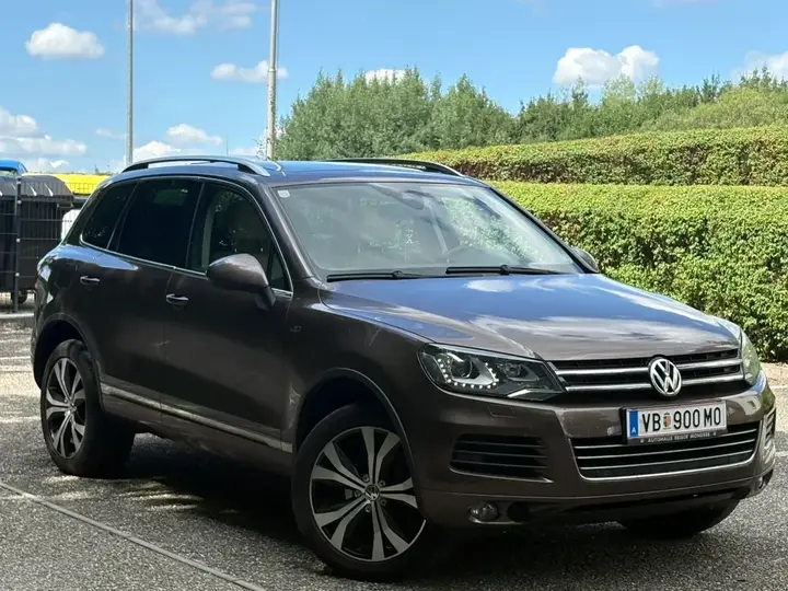 Volkswagen Touareg 2013 photo 2