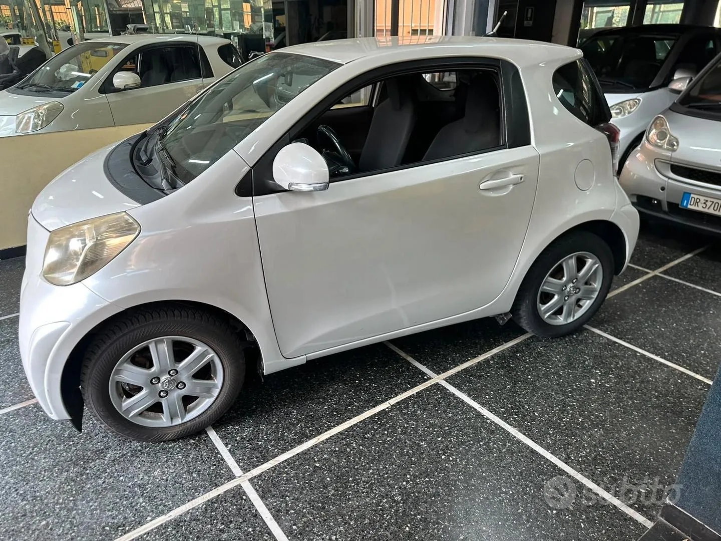 Toyota Iq 2010 photo 5