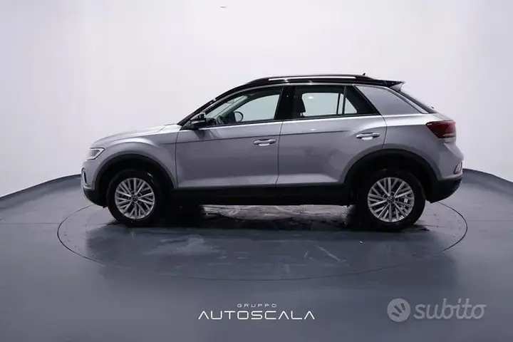 Volkswagen T-Roc 2024 photo 3
