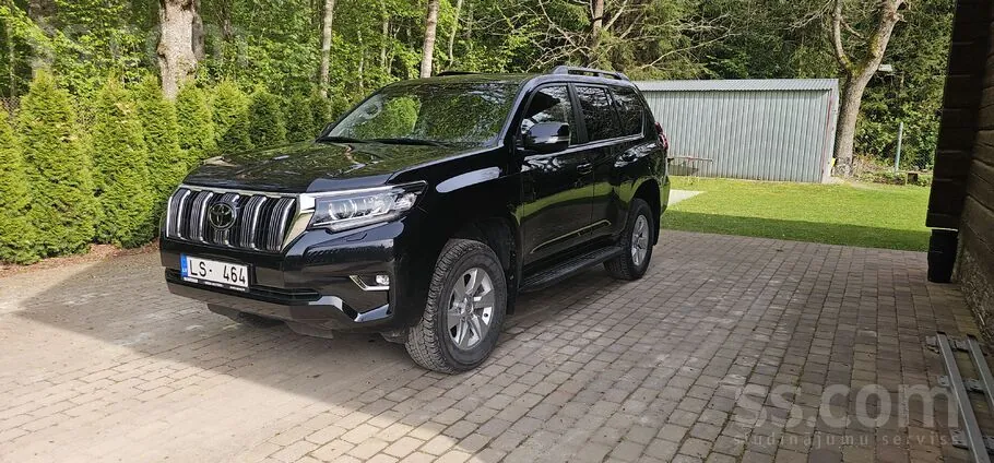 Toyota Land Cruiser 2023 photo 2