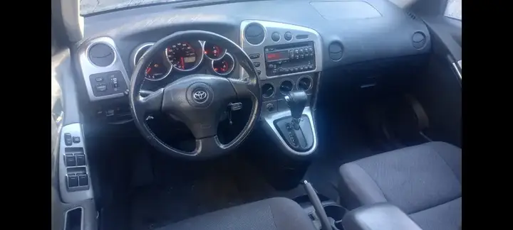 Toyota Matrix 2004 photo 2
