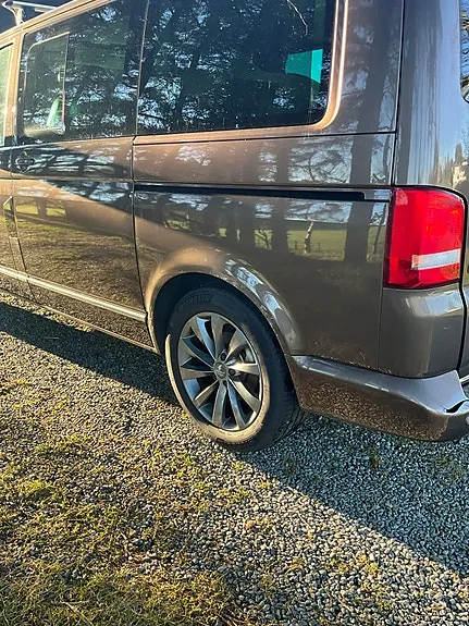 Volkswagen Multivan 2010 photo 5