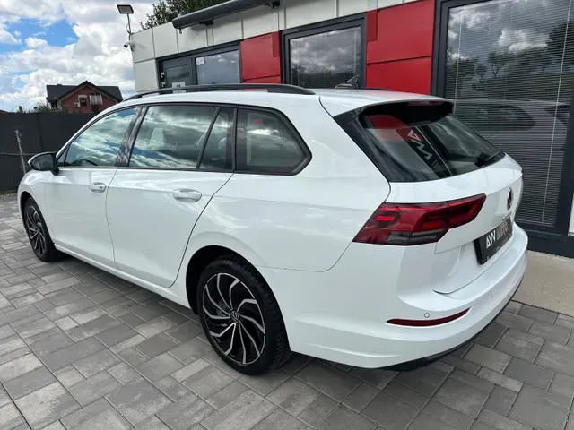 Volkswagen Golf Variant 2022 photo 3