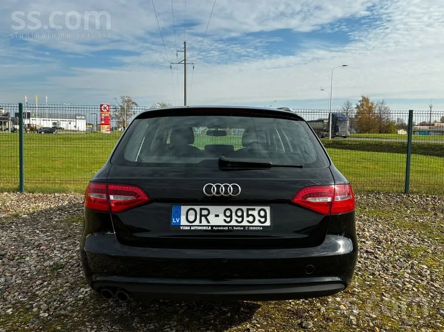 Audi A4 2012 photo 5