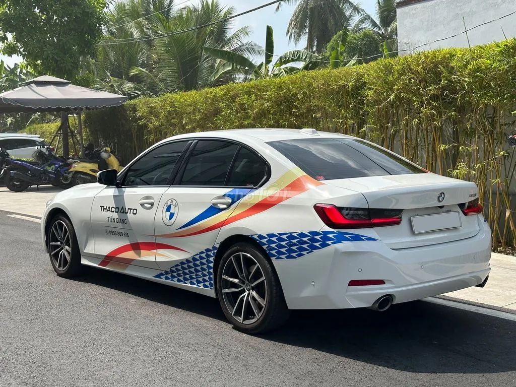 BMW 3 Series 2025 photo 3
