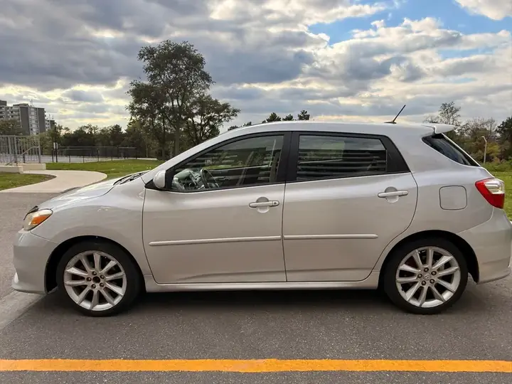 Toyota Matrix 2011 photo 4