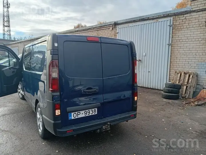 Renault Trafic 2014 photo 3