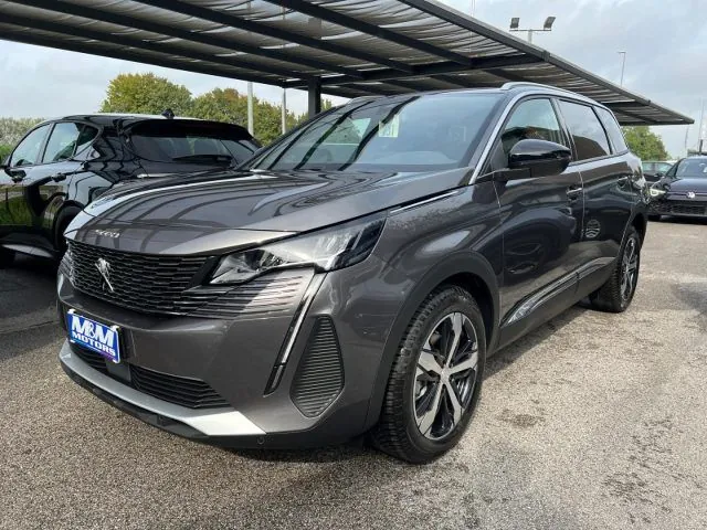 Peugeot 5008 2024 photo 3