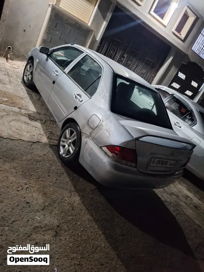 Mitsubishi Lancer 2010 photo 3
