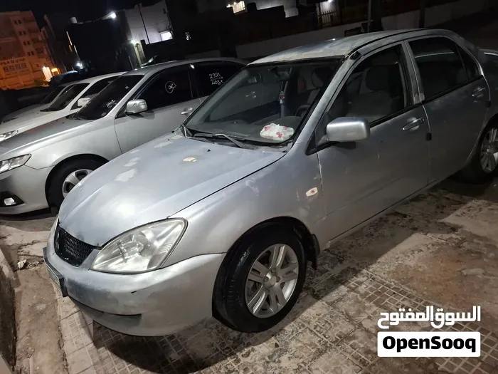 Mitsubishi Lancer 2010 photo 2