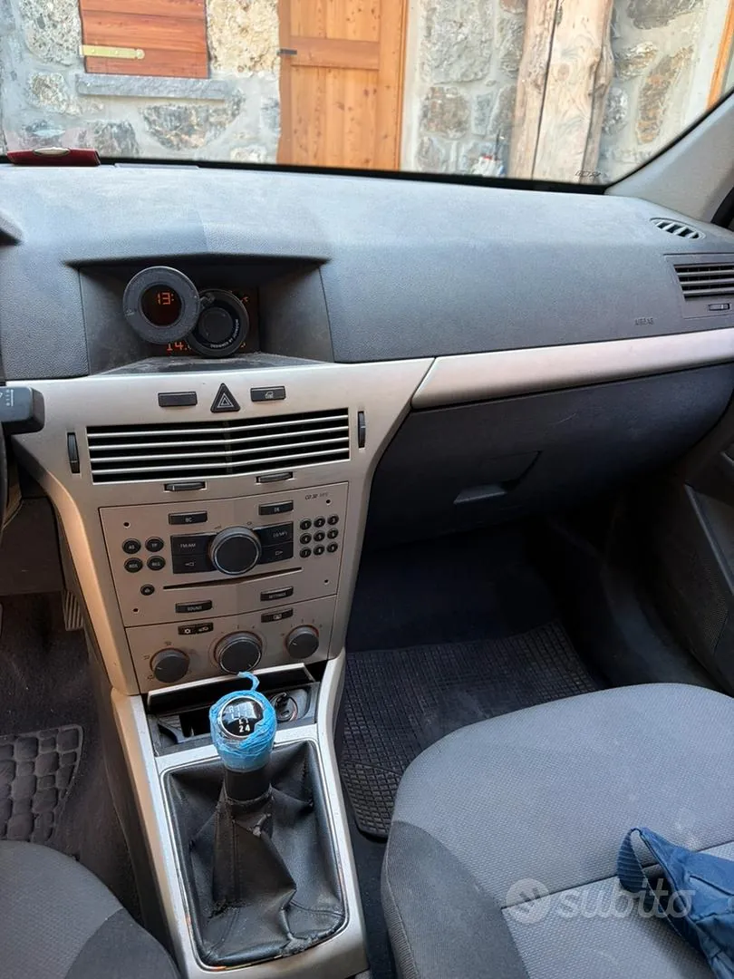 Opel Astra 2008 photo 5