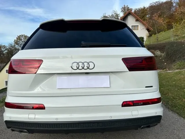 Audi Q7 2017 photo 3