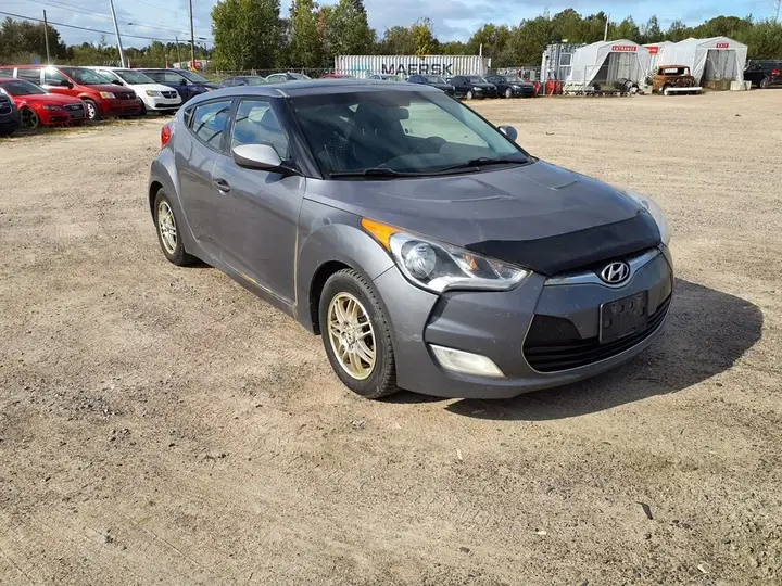 Hyundai Veloster 2013 photo 2