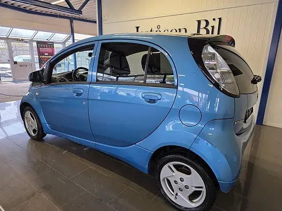 Mitsubishi I-Miev 2013 photo 3