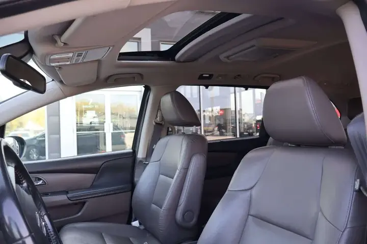Honda Odyssey 2016 photo 4