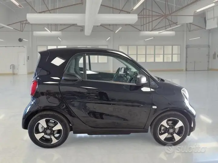 Smart Fortwo 2022 photo 3