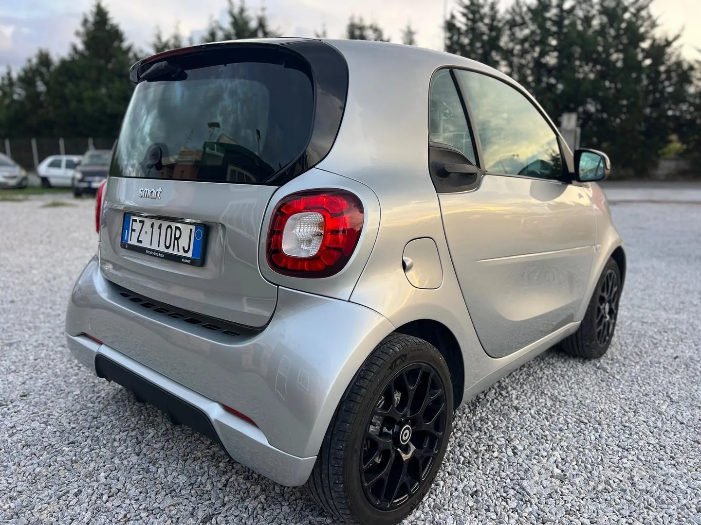 Smart Fortwo 2019 photo 3