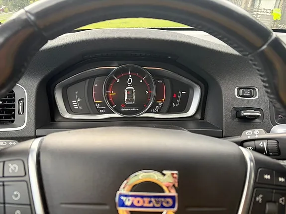 Volvo V60 2018 photo 5