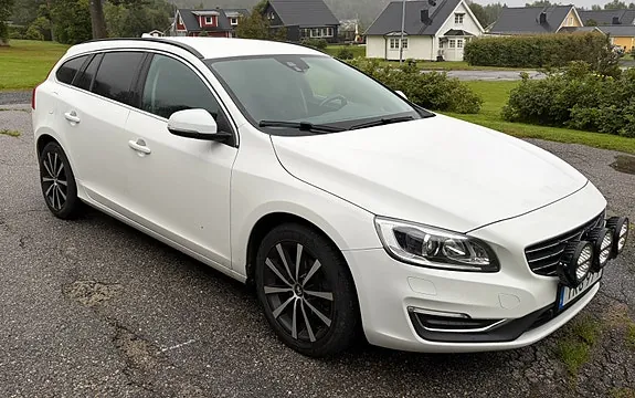 Volvo V60 2018 photo 2
