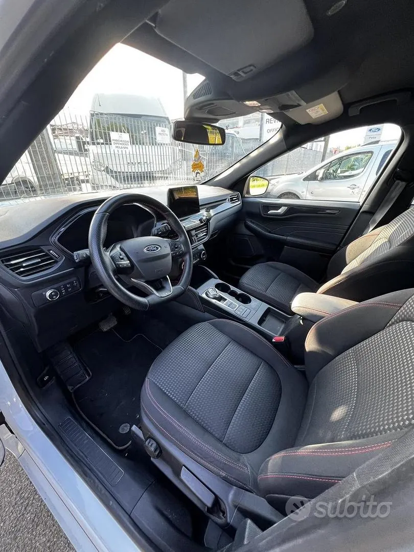 Ford Kuga 2022 photo 4
