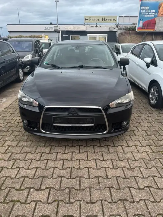 Mitsubishi Lancer