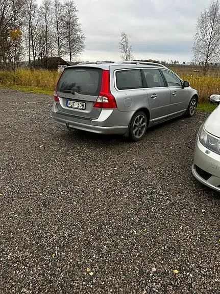 Volvo V70 2012 photo 5