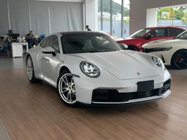 Porsche 911