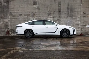 Lexus Es 300H 2026 photo 4