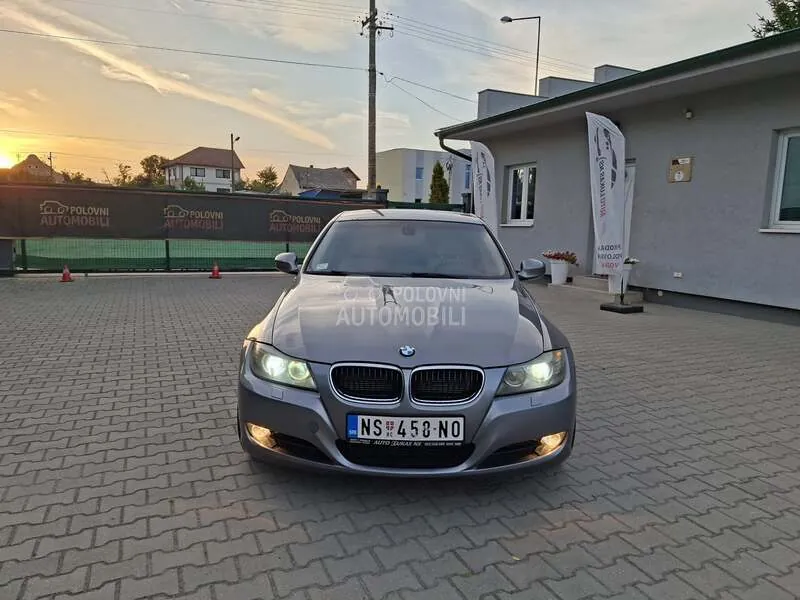 BMW 320 2010 photo 2