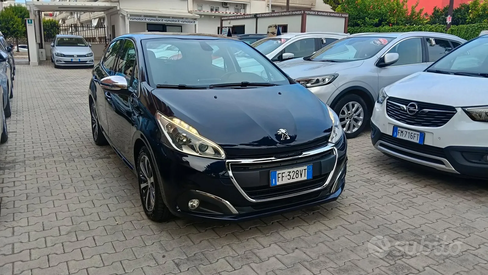Peugeot 208