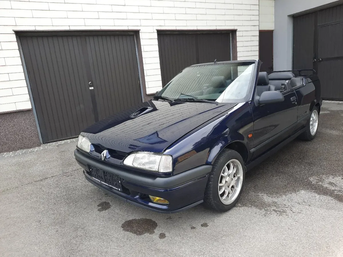 Renault R 19