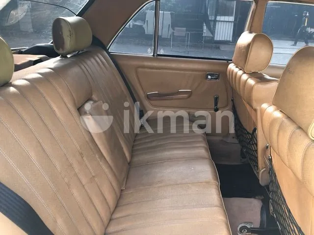 Mercedes-Benz W123 1982 photo 4