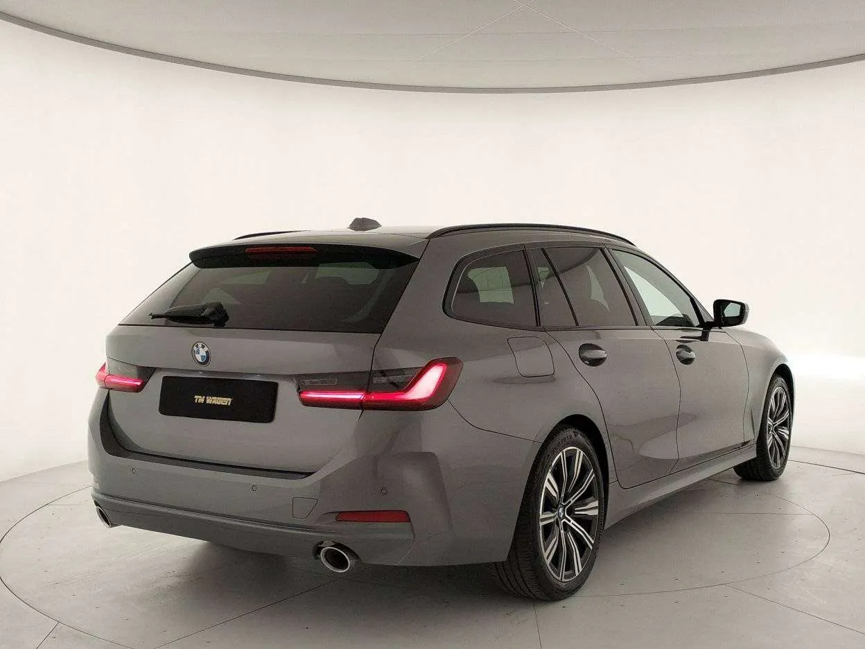 BMW 318D 2023 photo 4