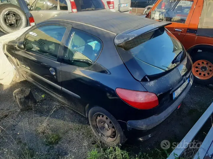 Peugeot 206 2002 photo 2