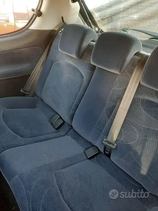 Peugeot 206 2002 photo 4